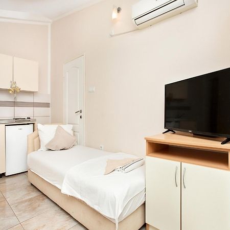 Apartments Mik5 - Famous Beach Jaz Будва Экстерьер фото