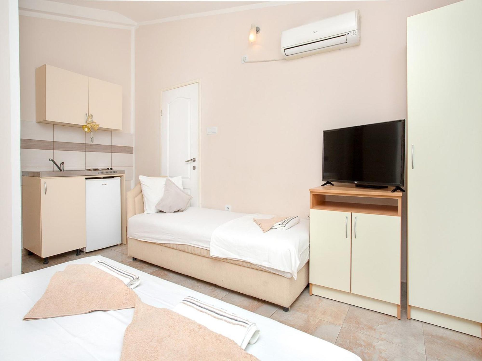 Apartments Mik5 - Famous Beach Jaz Будва Экстерьер фото