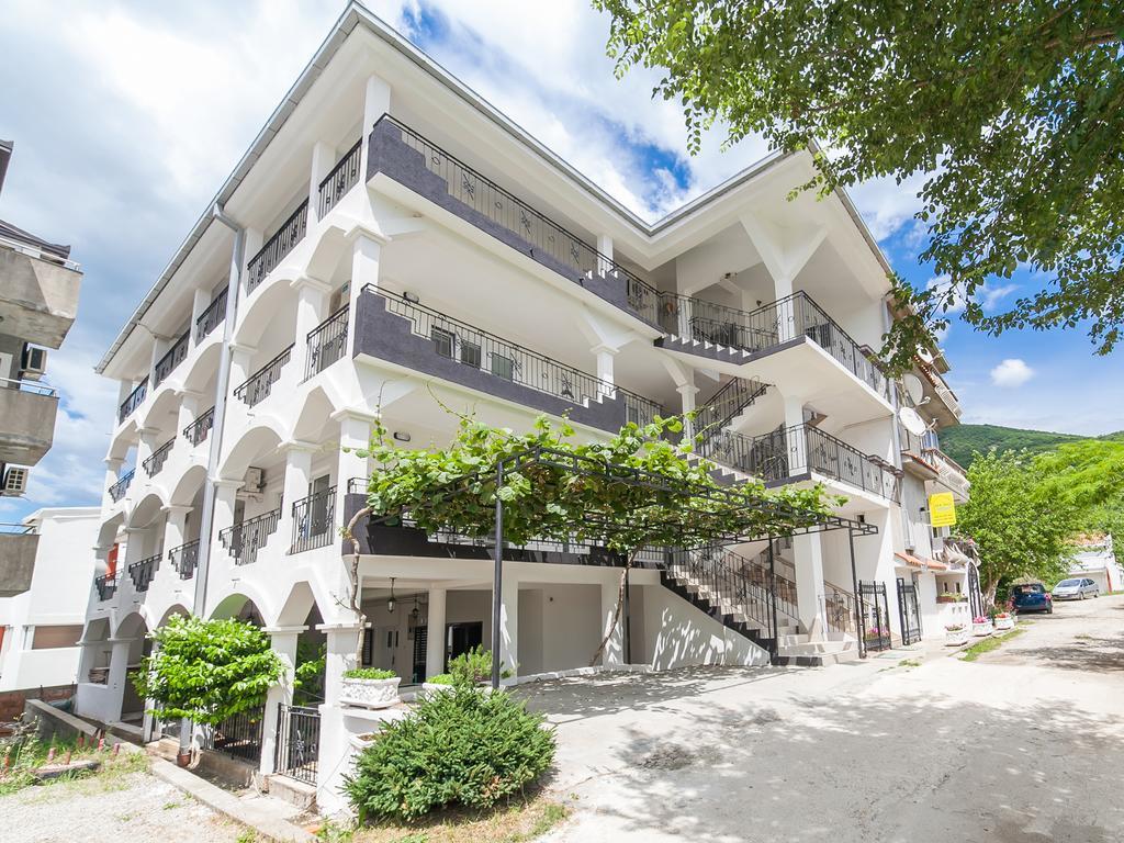 Apartments Mik5 - Famous Beach Jaz Будва Экстерьер фото
